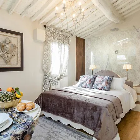Moro Suite, Classy And Romantic In Appartamento *