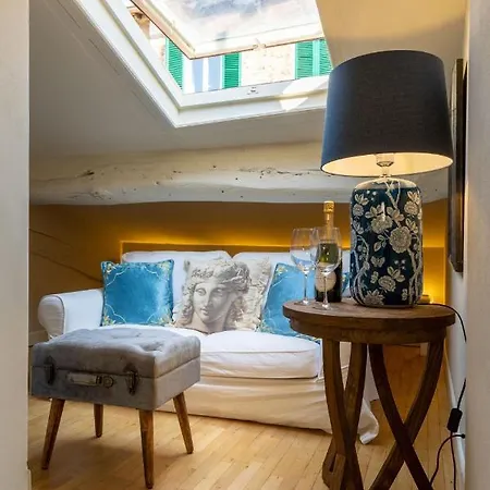 Moro Suite, Classy And Romantic In Appartamento *