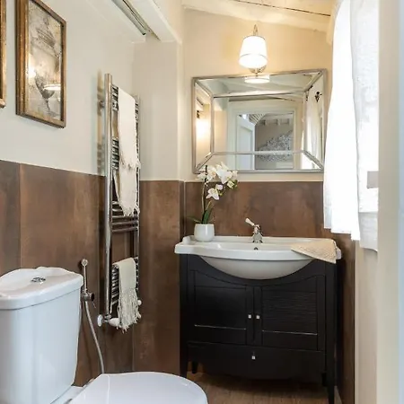 Moro Suite, Classy And Romantic In * Lucca