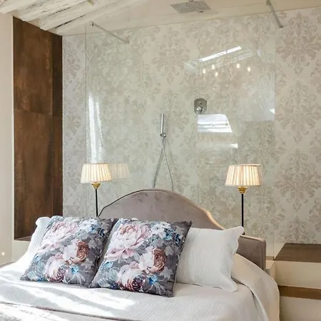 Moro Suite, Classy And Romantic In Appartamento *